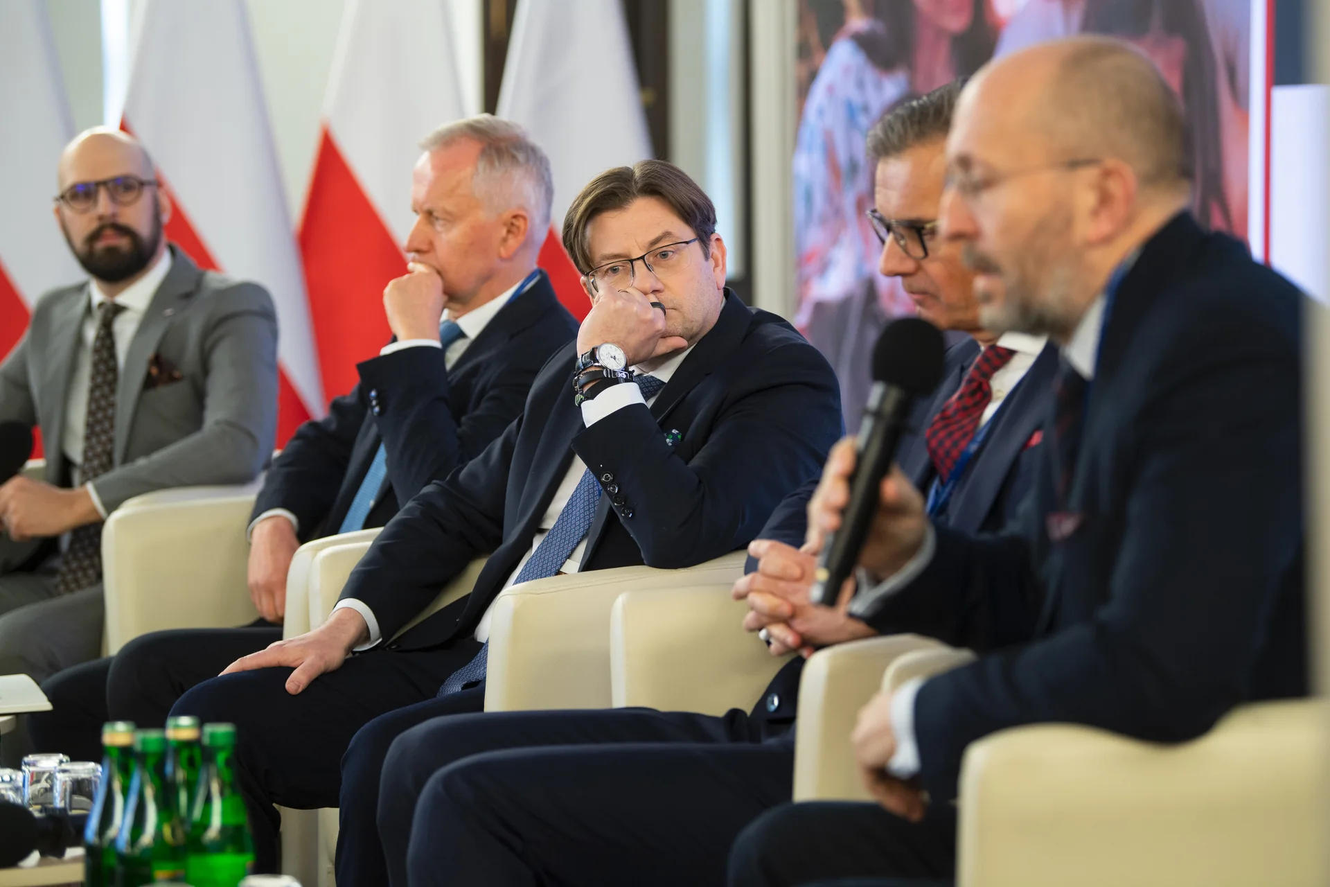 Panel dyskusyjny podczas konferencji poświęconej polityce demograficznej